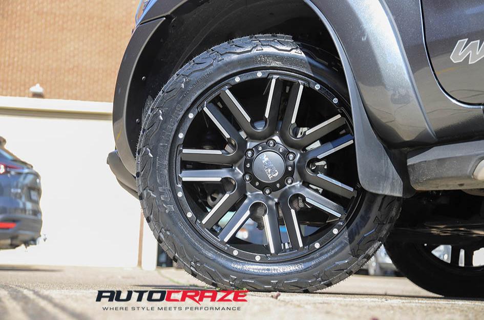 FORD RANGER MO978 RAZOR BLACK SATIN MACHINED
